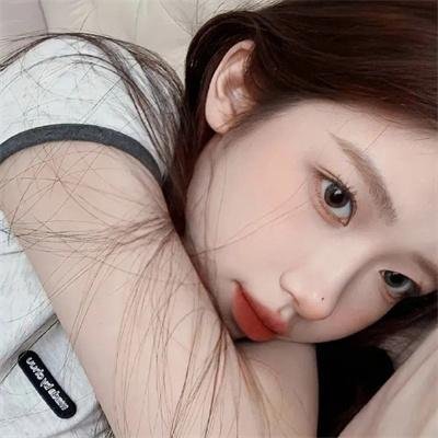圈内顶流隐婚生子，全网玩梗，一个月引热议